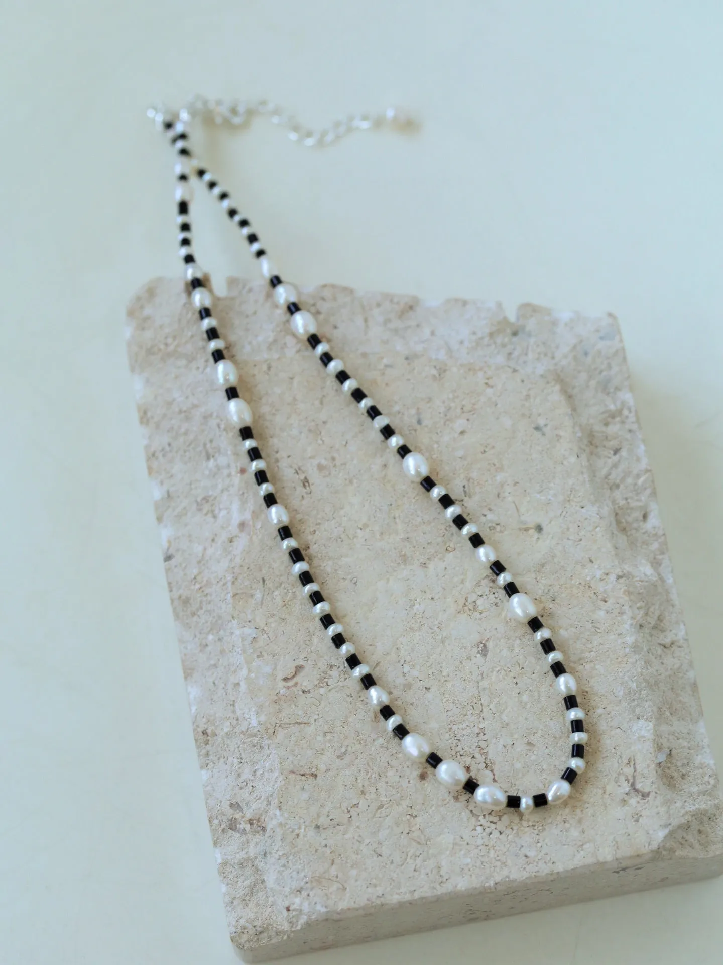 Dark Tide Black and White Pearl Necklace