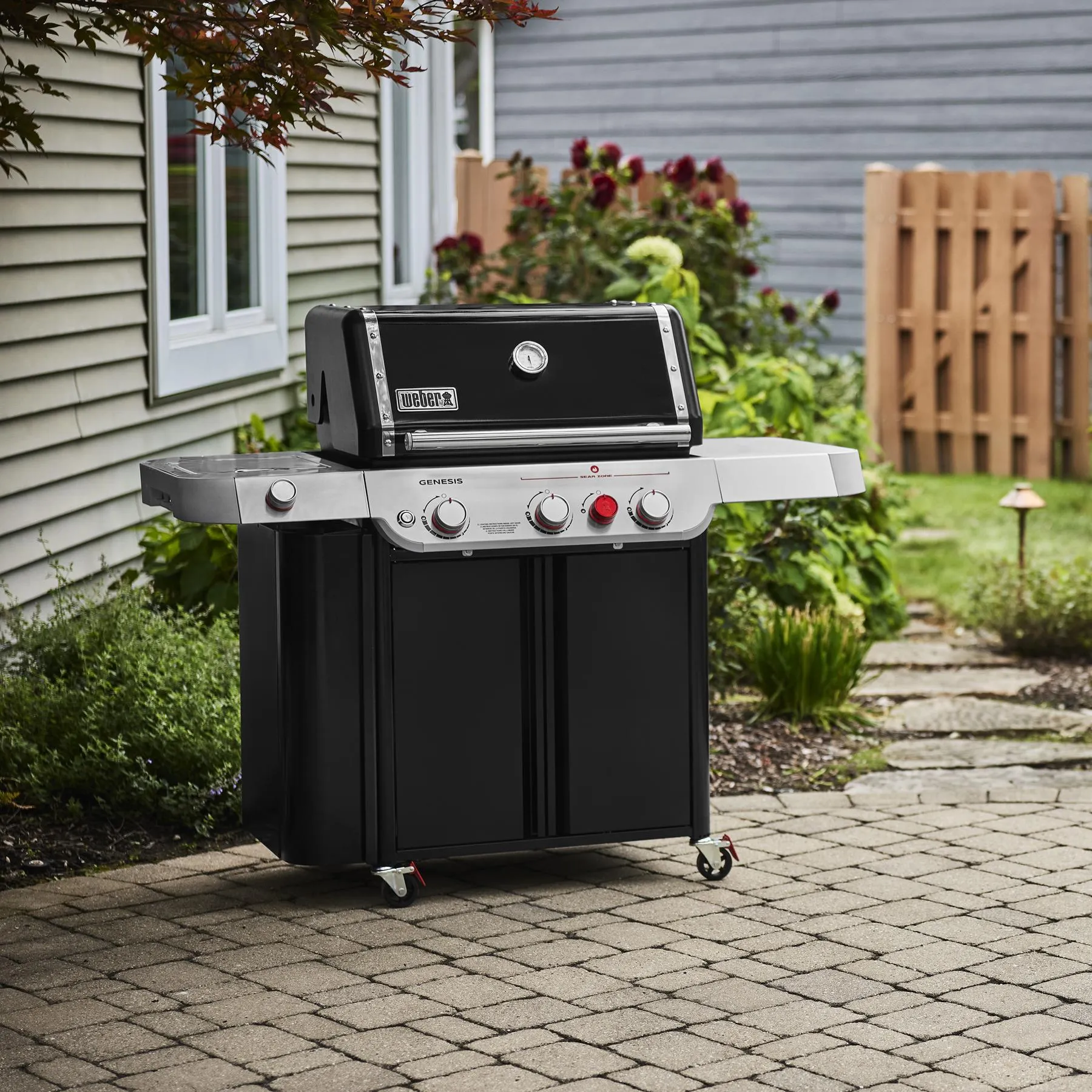 Weber 1500535 Genesis E-335 Gas Grill (Liquid Propane) - Black